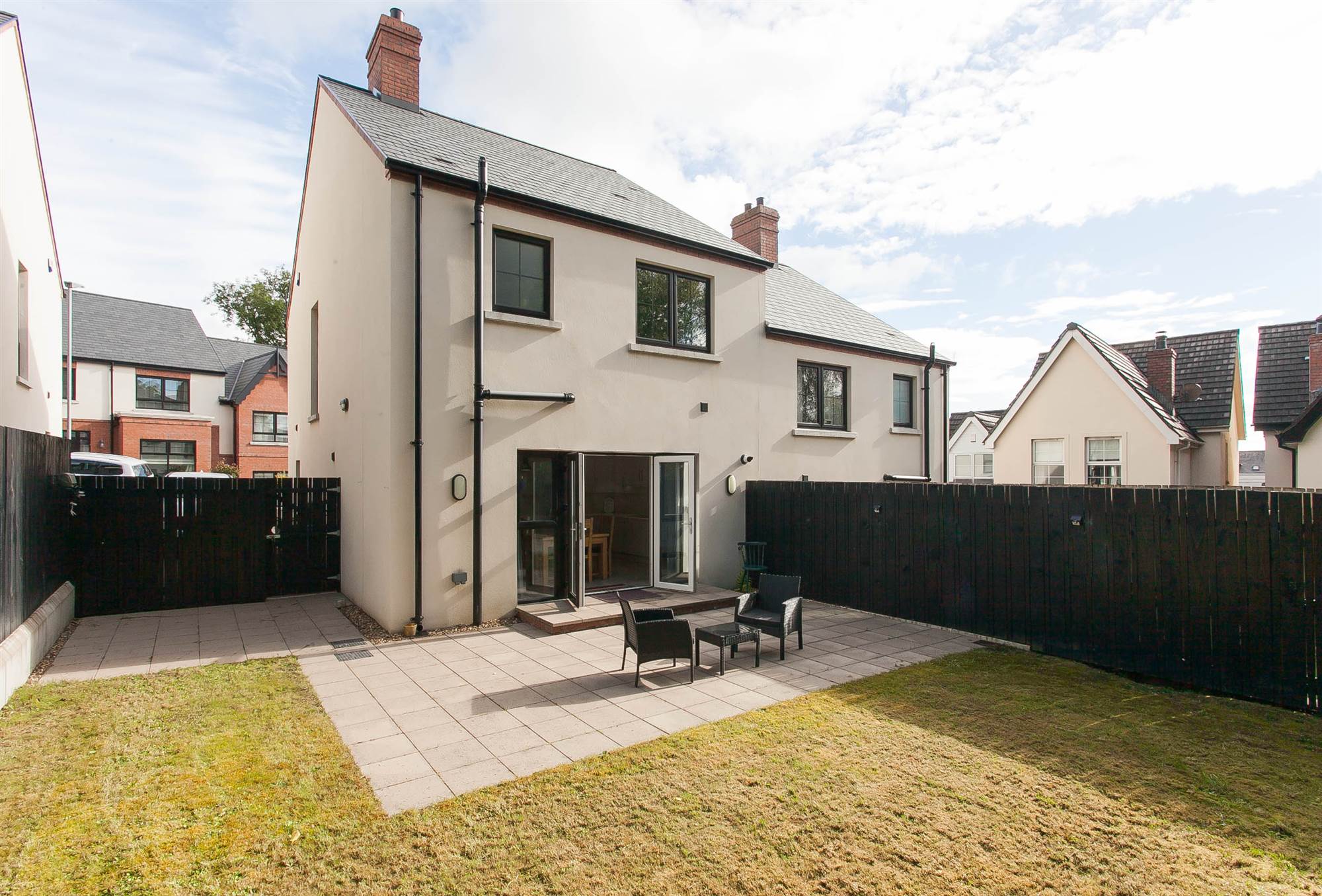 4 Donegall Park Gardens