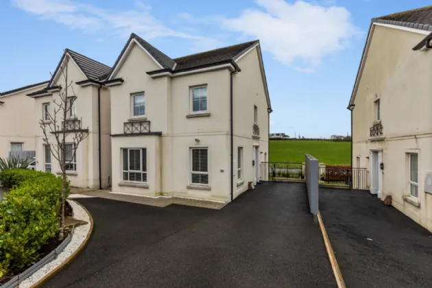 34 Andrews Shorefield, Groomsport, Bangor, County Down, BT19 6LJ