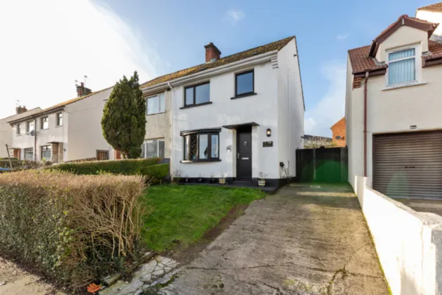 28 Cherryhill Crescent, Dundonald, Belfast, County Down, BT16 1JQ