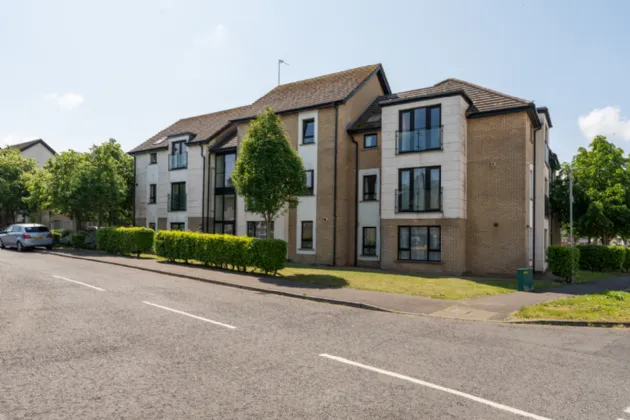 20 Drumadoon Square, Dundonald, Belfast, County Down, BT16 2QN