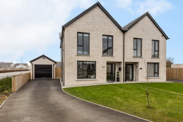 77 Fourth Avenue Rivenwood, Newtownards, County Down, BT23 8AR