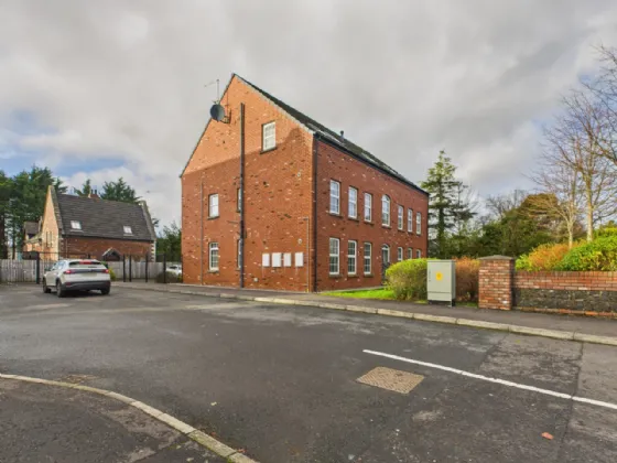 5 Old Church Square, Dundonald, Belfast, BT16 2FD