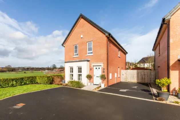 1 Millmount Village Road, Dundonald, Belfast, County Down, BT16 1ZF