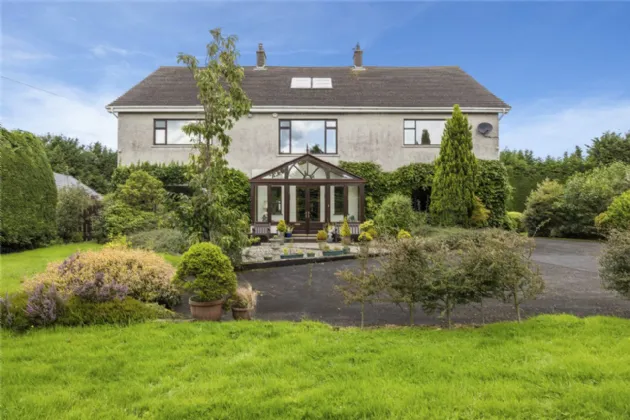 11 Ballyhartfield Road , Templepatrick, County Antrim, BT39 0RB