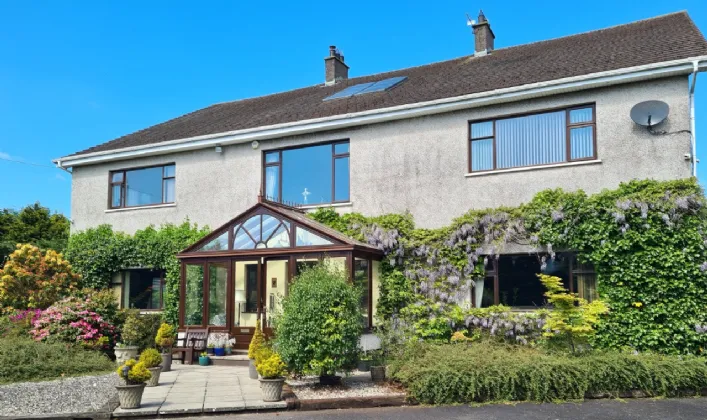 11 Ballyhartfield Road , Templepatrick, County Antrim, BT39 0RB