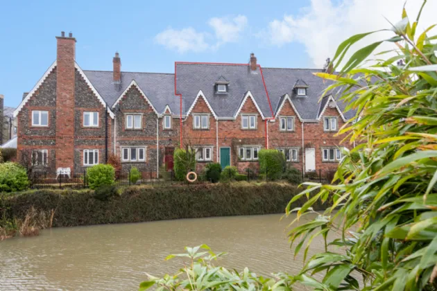 5 Governors Gate Park, Hillsborough, County Down, BT26 6FN