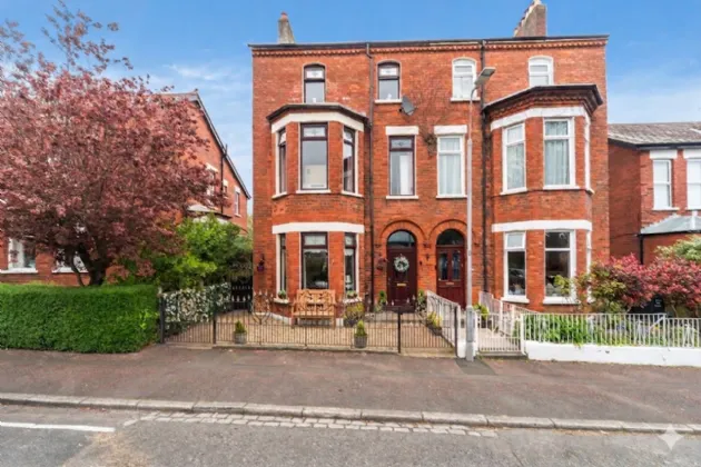 24 Chichester Avenue, Belfast, County Antrim, BT15 5EH