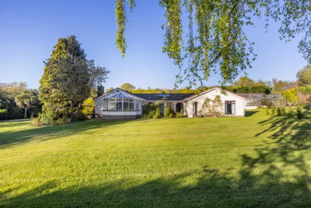 27 Cultra Avenue, Cultra, Holywood, BT18 0AZ