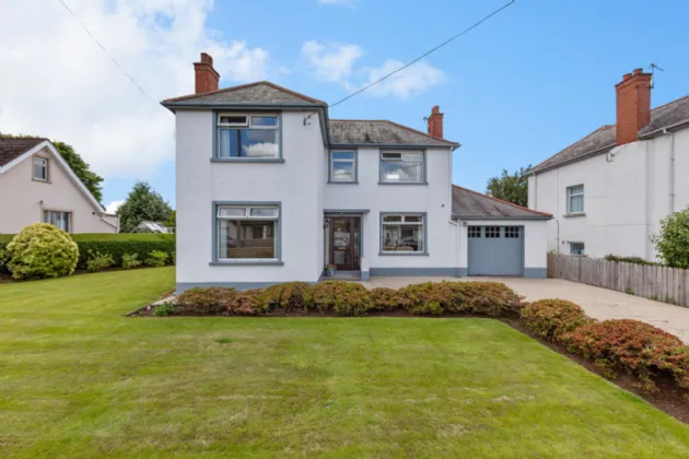 19 Burton Drive, Dundonald, Belfast, BT16 2LR