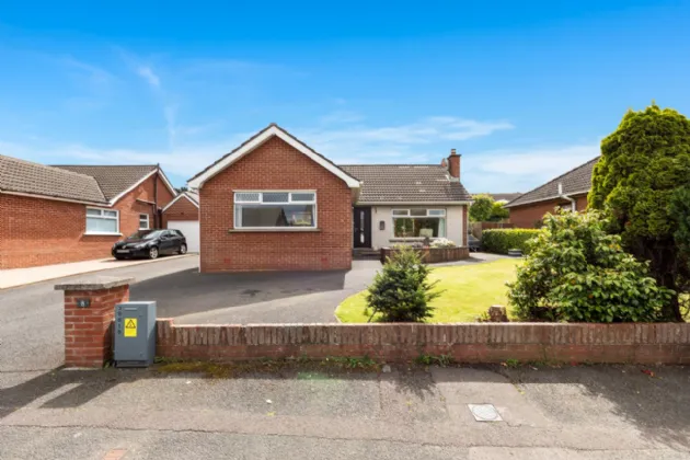 8 Brooklands Gardens, Whitehead, Carrickfergus, BT38 9RS