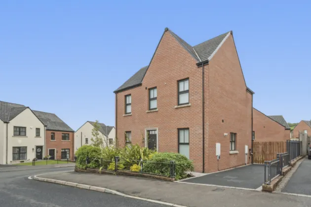 21 Castlegowan Park, Belfast, County Antrim, BT5 7WG