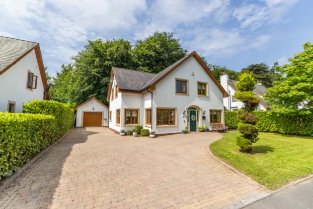 24 Rathdallan, Warrenpoint, Newry, BT34 3UQ