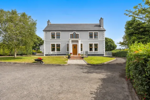 103 Belfast Road, Saintfield, BT24 7HE
