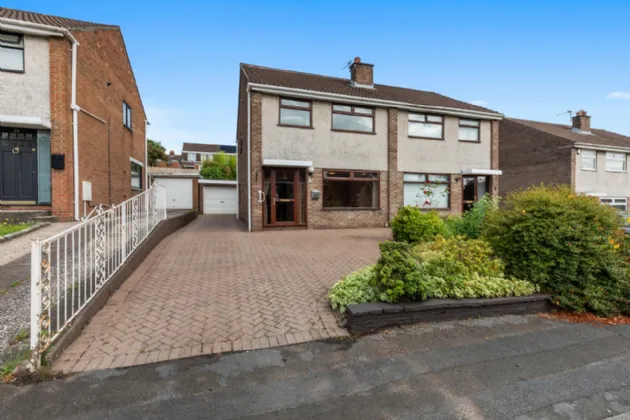 21 Glendun Park, Dunmurry, Belfast, BT17 9AY