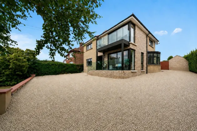 241 Ballynahinch Road, Lisburn, County Down, BT27 5LS
