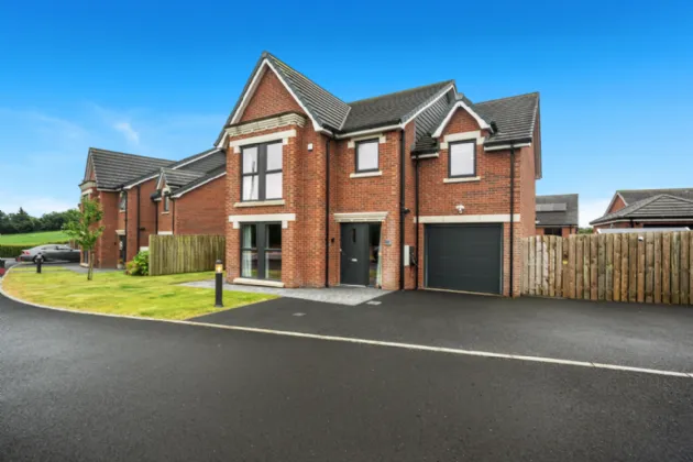 3 Baronsgrange Street, Carryduff, Belfast, BT8 8SF