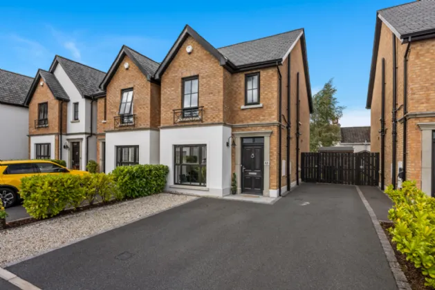 12 Mill Manor, The Mill Village, Comber, Newtownards, BT23 5ZQ