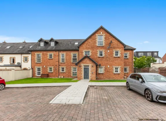 10 Blackrock Grove, Newtownabbey, County Antrim, BT36 4NA