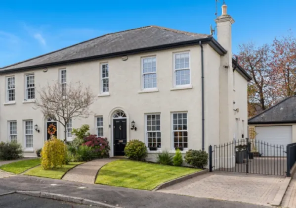 3 Park Lane Mews, Royal Hillsborough, County Down, BT26 6FR