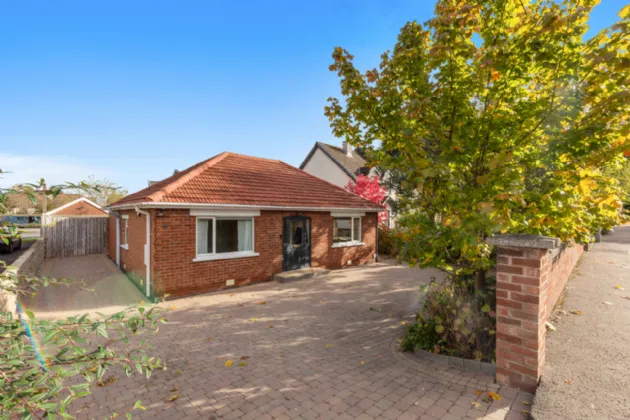 13 Knocknagoney Road, Holywood, County Down, BT18 9QU