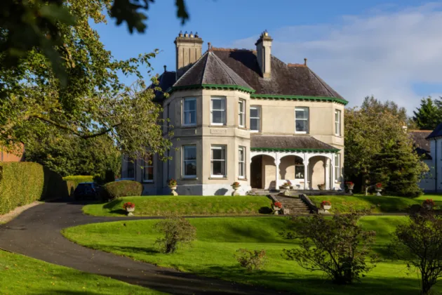 Edenfells, 4, Lisburn Road, Hillsborough, BT26 6AA