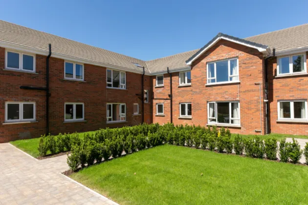 8 , Summerhill Avenue, BT5 7HD