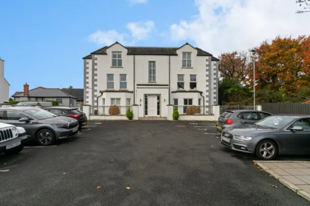 241E , Saintfield Road, Belfast, BT8 6PS
