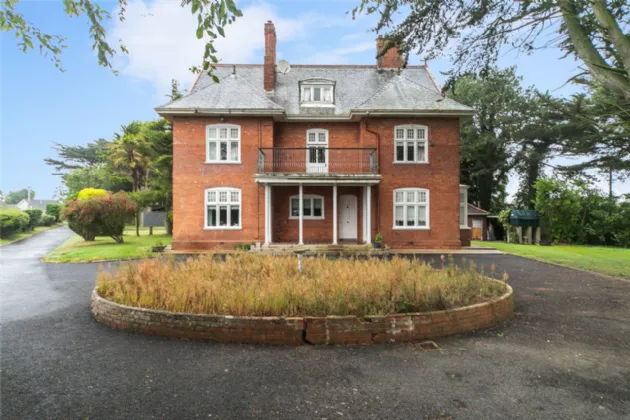 Hillcrest, 33, Greencastle Road, Kilkeel, BT34 4DE