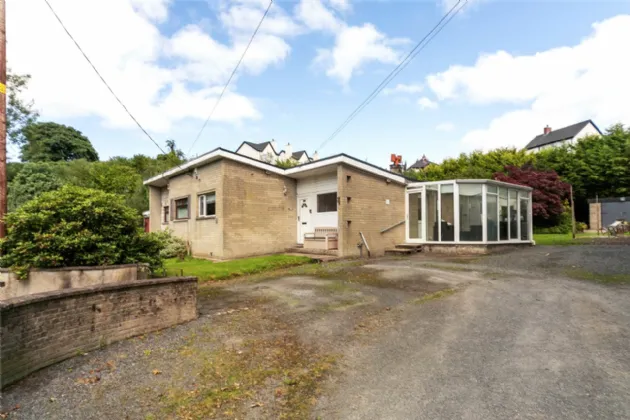 54 Magheralave Road, Lisburn, County Down, BT28 3SE