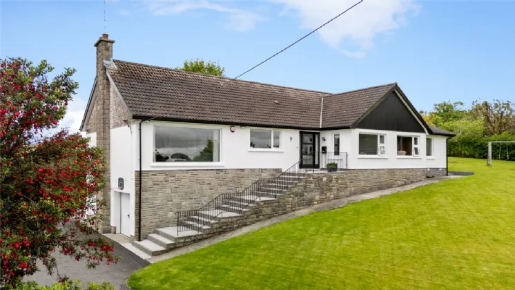 9 Larch Hill Avenue, Holywood, County Down, BT18 0JW