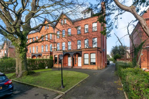 Flat 5B , 26 Windsor Park, Belfast, BT9 6FR