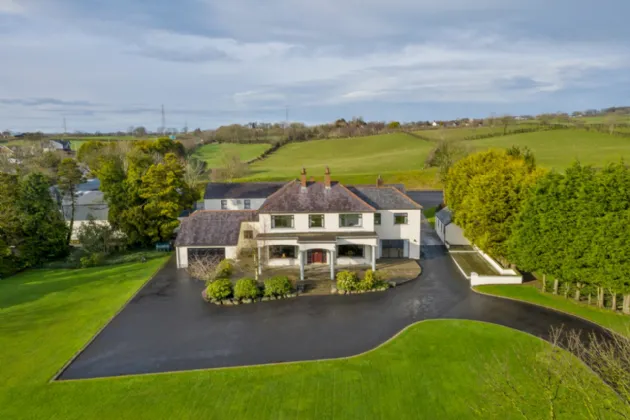Ballyearl House, 39, Ballynure Road, Newtownabbey, BT36 5SL