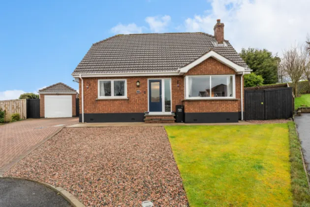 25 Lambert Park, Dundonald, Belfast, BT16 1LG