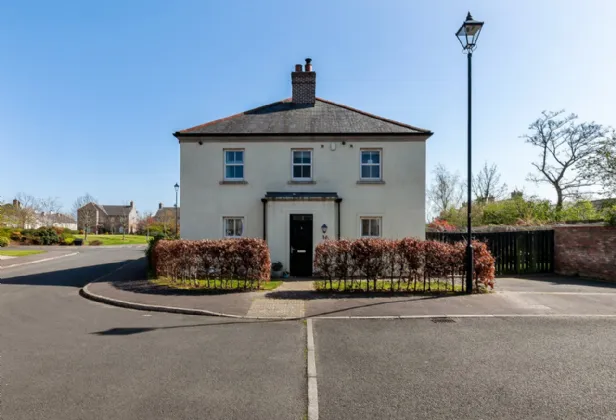16 Hartley Hall Park, Greenisland, Carrickfergus, BT38 8ZY