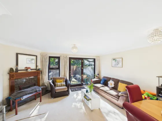18 Balmoral Mews, Belfast, County Antrim, BT9 6NU