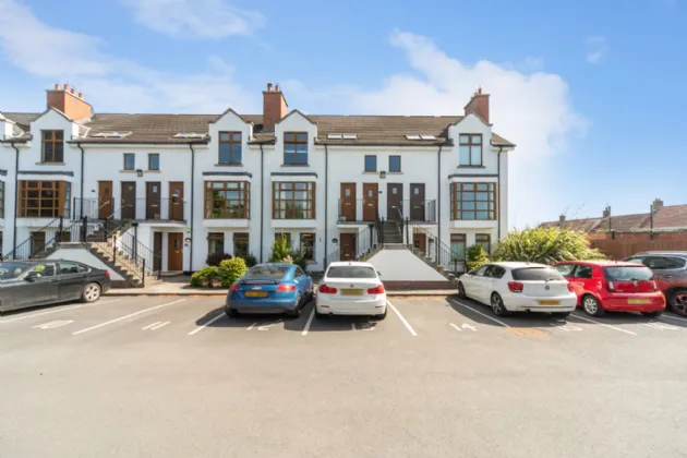 Apt 13 Locksley Lane, 110 Upper Lisburn Road, Finaghy, Belfast, County Antrim, BT10 0BB