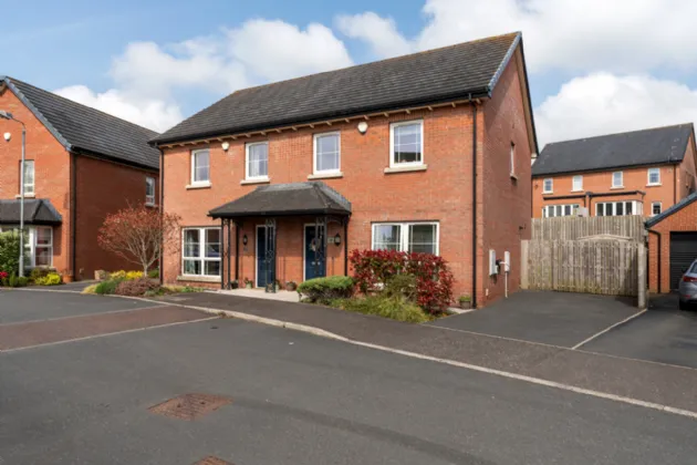 38 Millmount Village Crescent, Dundonald, Belfast, County Down, BT16 1YT