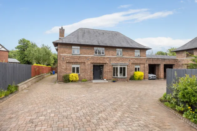 35B, Chimera Wood, Helens Bay, Bangor, County Down, BT19 1XX