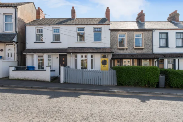 77 Downshire Road, Holywood, County Down, BT18 9LY