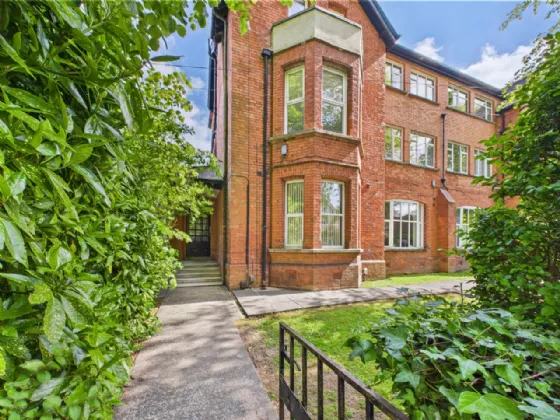 Apartment 2, 50, Myrtlefield Park, Belfast, BT9 6NF