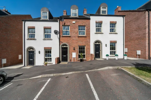 15 Gransha Wood, Dundonald, Belfast, County Down, BT16 2FG