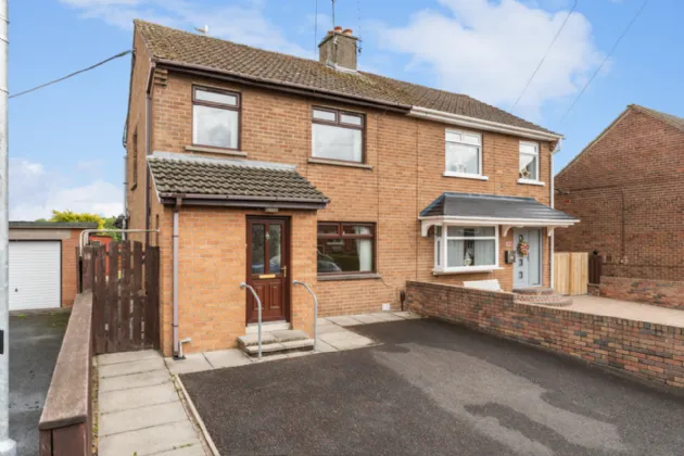 18 Brooklands Road, Dundonald, Belfast, BT16 2PD