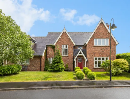 10 Governors Gate Meadow, Hillsborough, County Down, BT26 6FY
