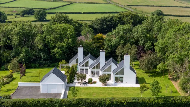 8 Whinknowe Road, Doagh, Ballyclare, County Antrim, BT39 0TH