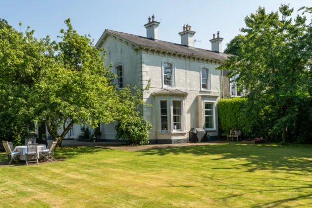 104 Bangor Road, Holywood, County Down, BT18 0LR