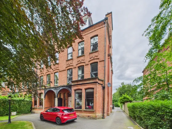 Apt 4, 28, Windsor Park, Belfast, BT9 6FR