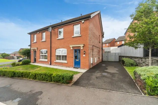 10 Lady Wallace Brae, Lisburn, County Down, BT28 3WN