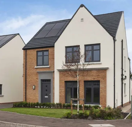 Site 6, The McQueen  Weavers Gate, Randalstown Road