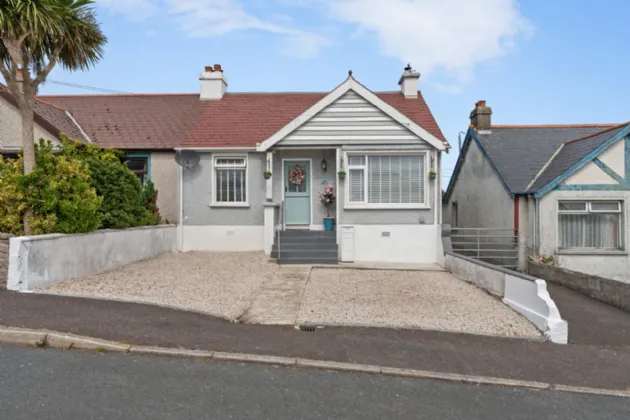 9 Strand Park, Ballywalter, Newtownards, BT22 2PW