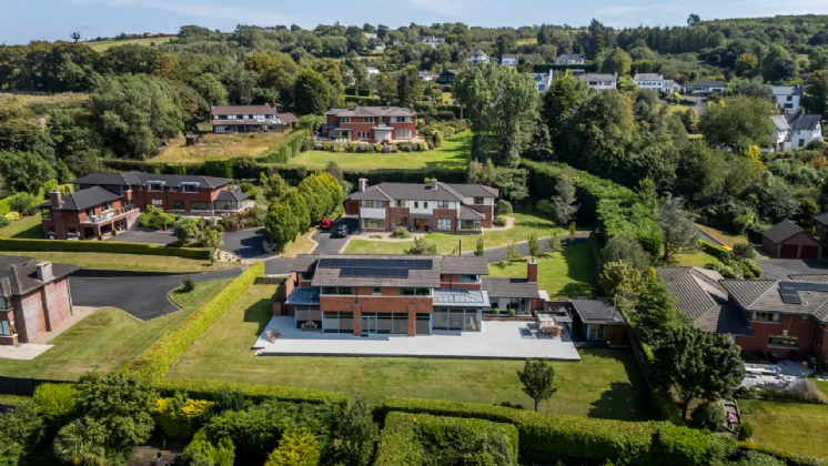 4 Ballymenoch Lane, Holywood, County Down, BT18 0EF